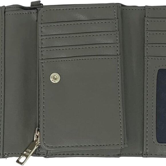 Women's Bbrett Quilted Wristlet Wallet - Picture 3 of 3